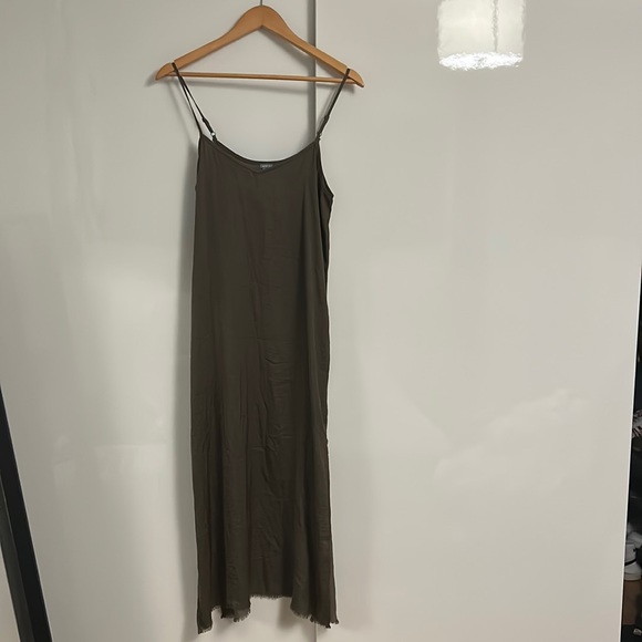 Aerie dress - Picture 1 of 8